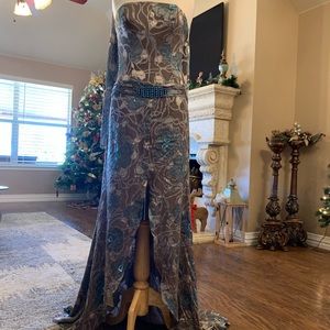 Gorgeous Jovani dress couture, prom , peagent